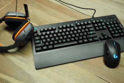 واعلم بأنك لو لم تصطبر كرماً.. صبرت رغما على ما خط بالقلم.